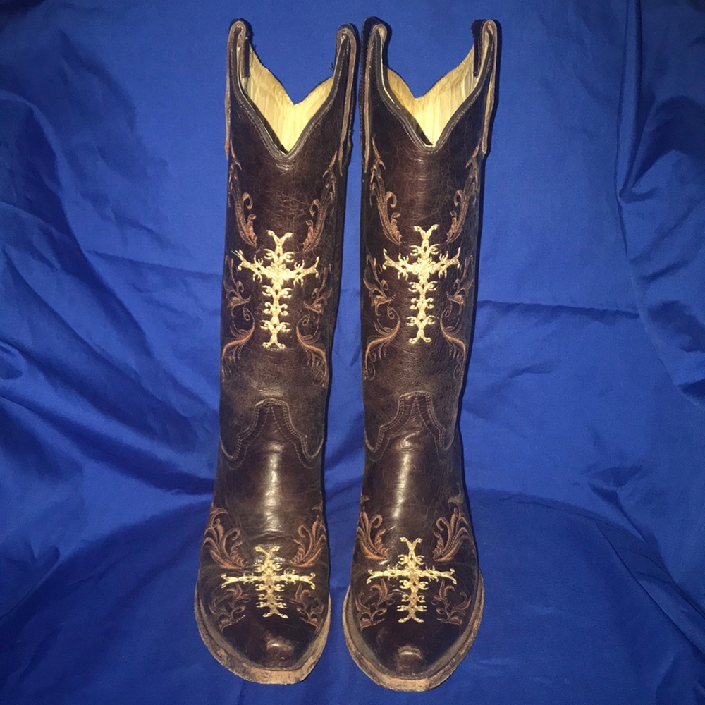 COWGIRL BOOTS! Yeehaw 😜